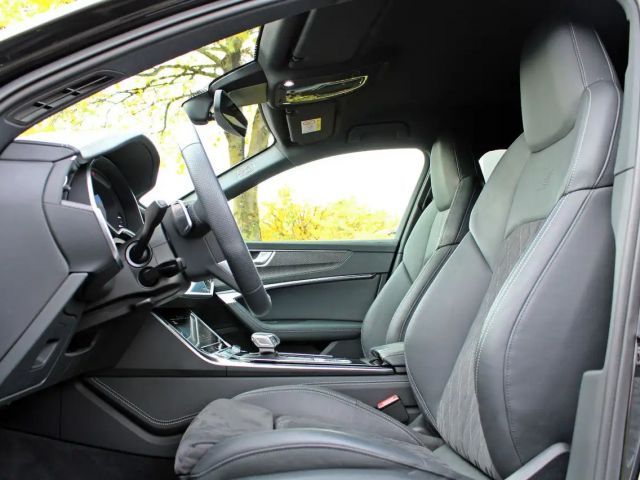 Audi S6 Avant Quattro