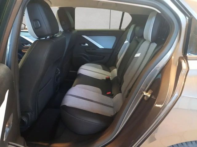 Opel Astra 1.2 Turbo Elegance Turbo