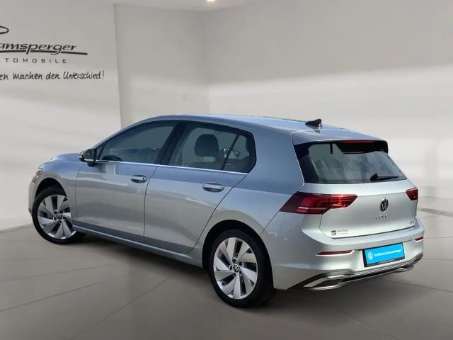 Volkswagen Golf 1.5 eTSI DSG Style