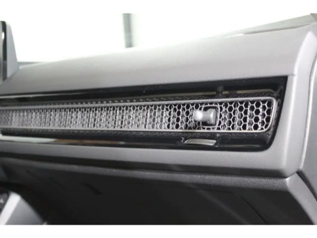 Honda Civic Elegance e:HEV