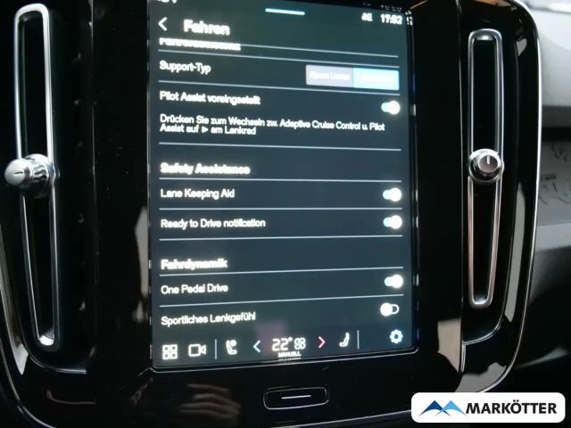 Volvo XC40 AWD Plus Twin Engine