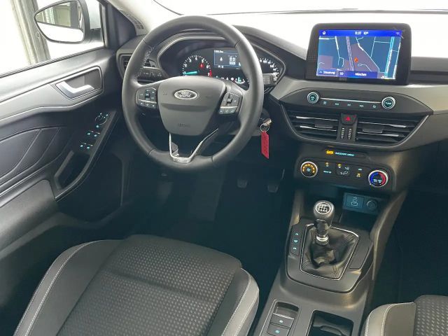 Ford Focus Cool & Connect Wagon