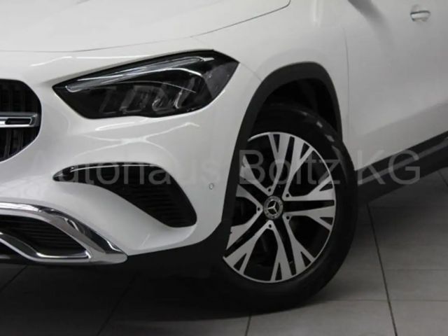 Mercedes-Benz GLA 180 Progressive