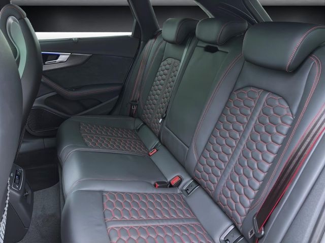 Audi RS4 Avant Quattro