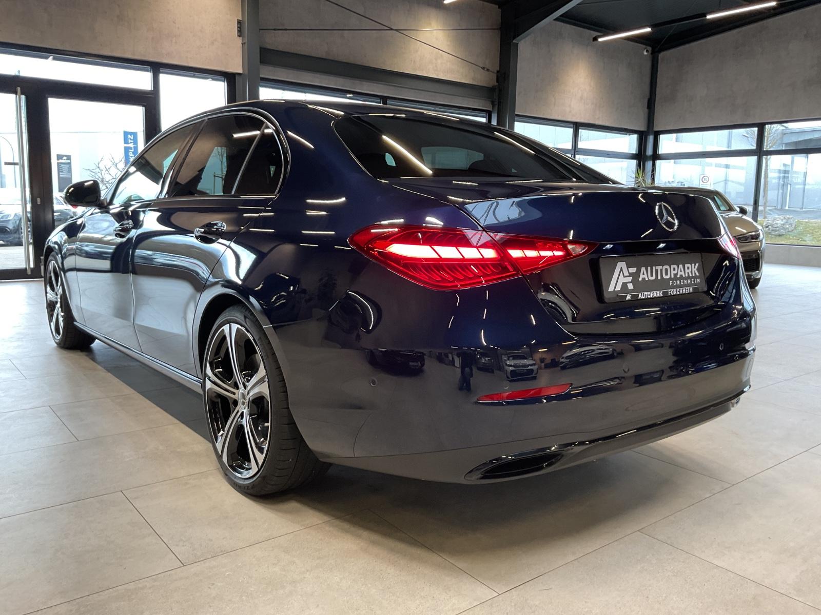 Mercedes-Benz C 200 AVANTGARDE Sedan