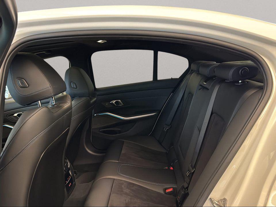 BMW 330 330e Sedan xDrive