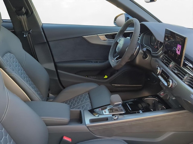 Audi RS4 Avant Quattro