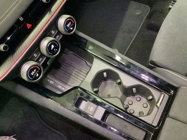 Skoda Superb 2.0 TDI 4x4 Combi Sportline