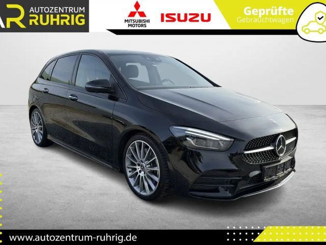 Mercedes-Benz B 200 AMG Line Sedan