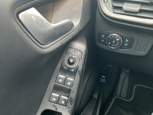 Ford Puma EcoBoost Titanium