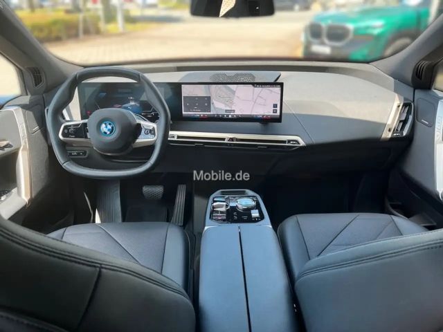 BMW iX xDrive40