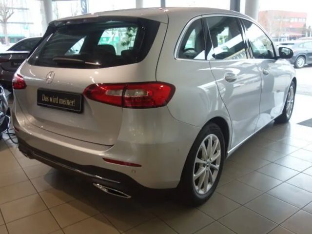 Mercedes-Benz B 180 Progressive