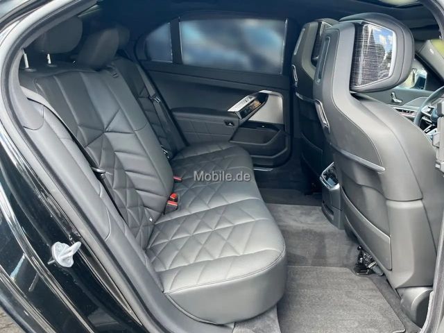 BMW 740 740d M-Sport Sedan xDrive