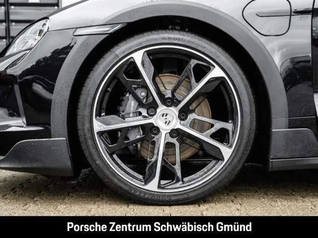 Porsche Taycan 4 Cross Turismo