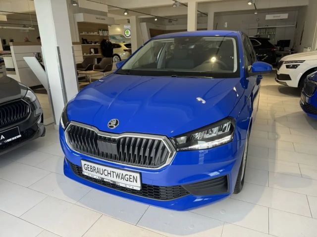 Skoda Fabia 1.0 MPI Essence ABS Fahrerairbag ESP SERVO