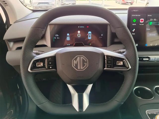 MG MGS5 64 kWh EV Long range Luxury