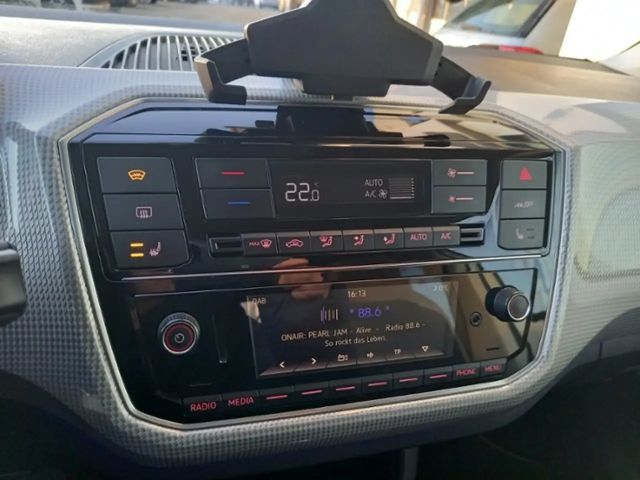 Volkswagen e-up! Style