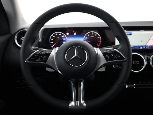 Mercedes-Benz GLA 180 Progressive