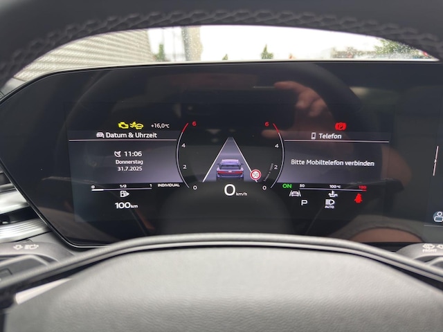 Audi A6 Avant Quattro S-Tronic