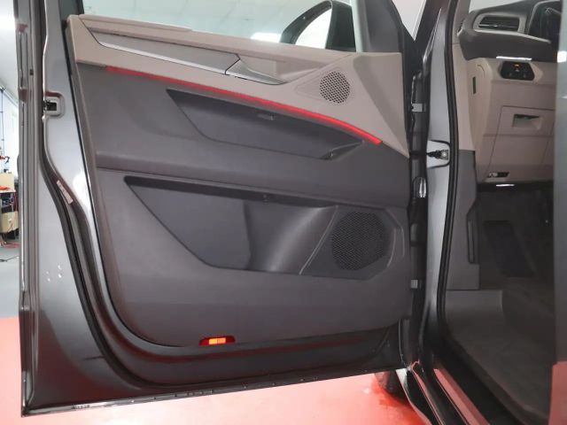 Volkswagen Multivan 2.0 TDI DSG Lang T7