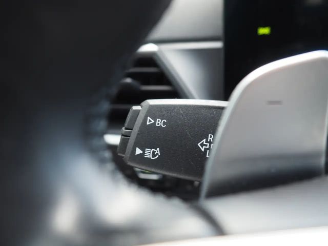 BMW 320 320d M-Sport Touring xDrive