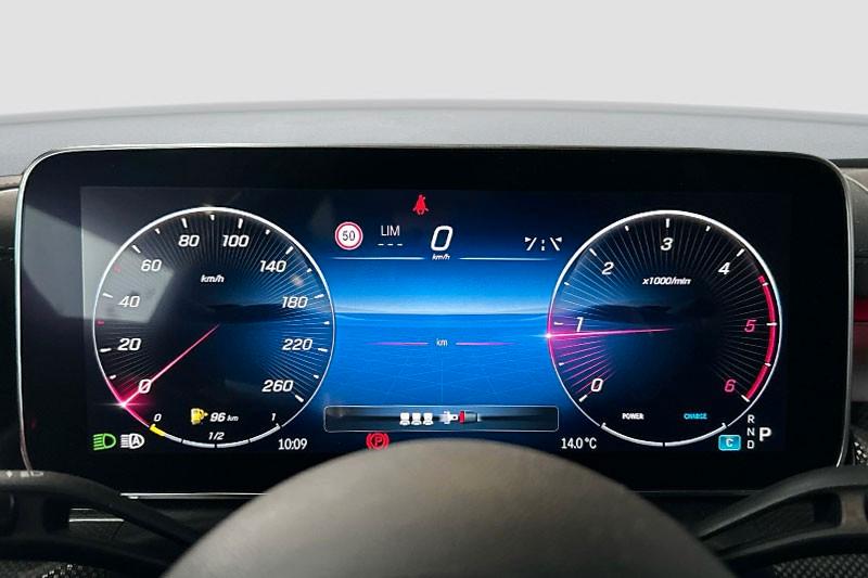 Mercedes-Benz C 220 AMG Line C 220 d Sedan