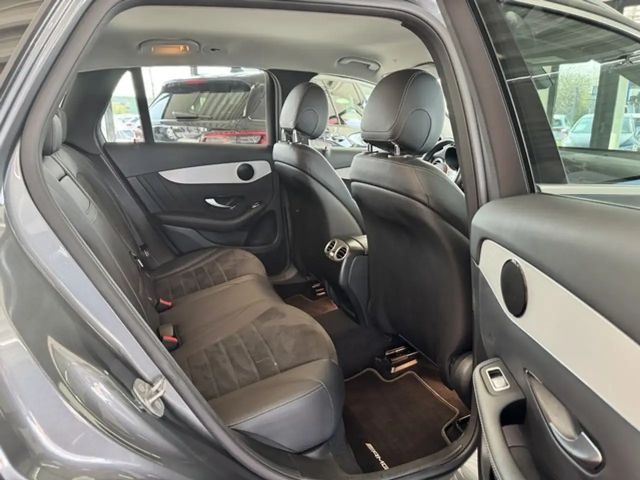 Mercedes-Benz GLC 220 4MATIC AMG Line