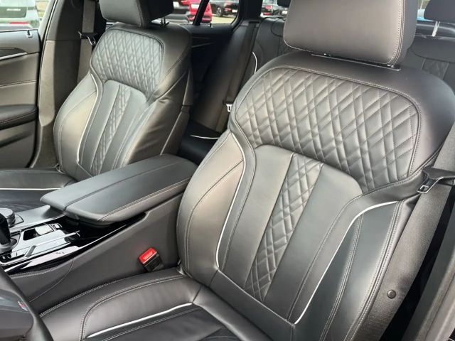 BMW 530 530i M-Sport Touring xDrive