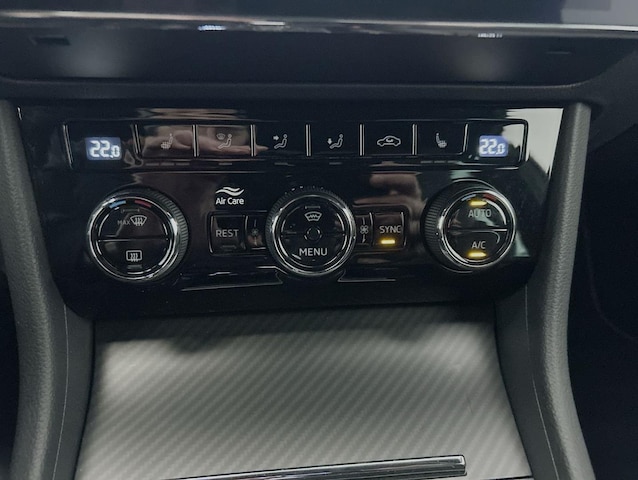 Skoda Superb 2.0 TDI Combi