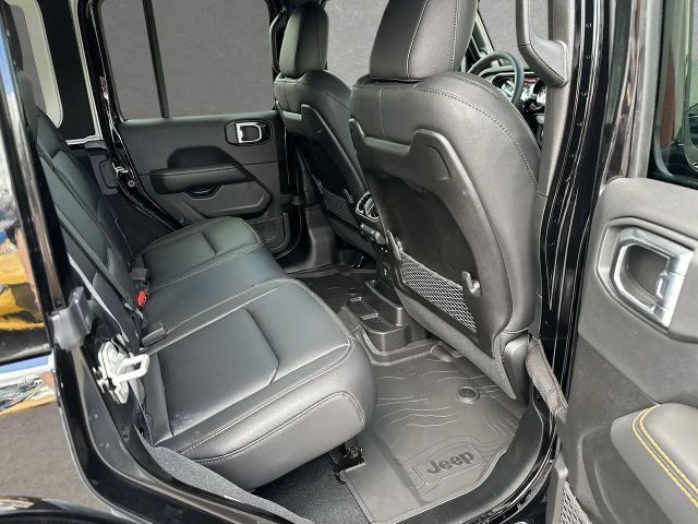 Jeep Wrangler Sahara