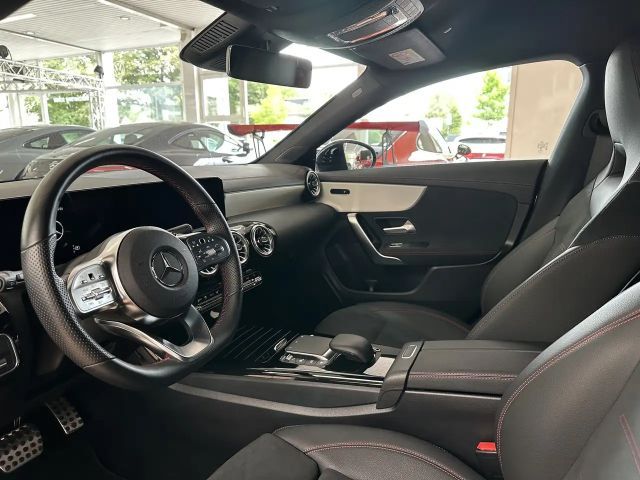 Mercedes-Benz CLA 250 AMG Line