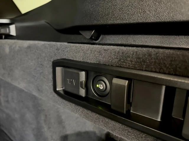 BMW M5 Touring,FrozenMatt,AHK,Panorama,B&W,Leasing,neu