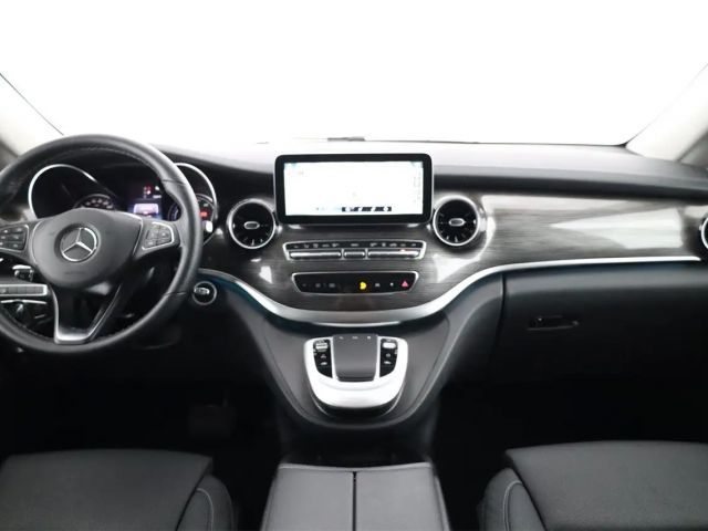 Mercedes-Benz EQV 300