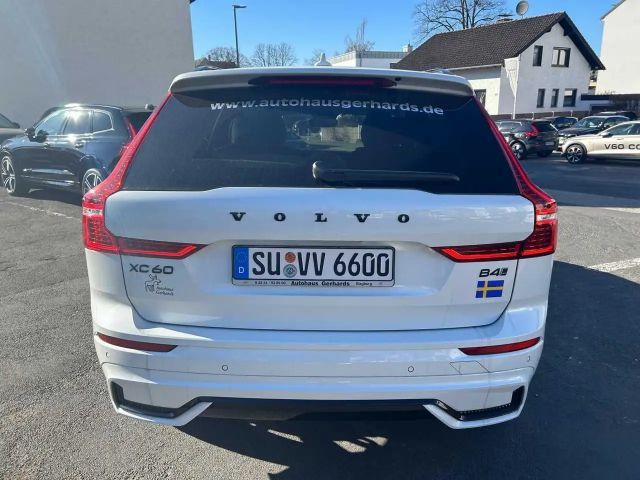 Volvo XC60 AWD Dark Plus