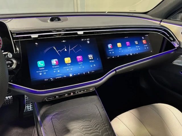 Mercedes-Benz E 200 AMG Line Sedan