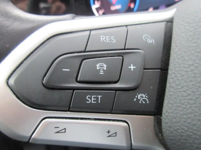 Volkswagen Golf 1.5 eTSI DSG IQ.Drive