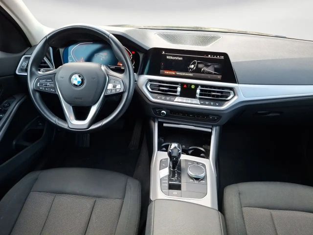 BMW 320 320d Touring xDrive