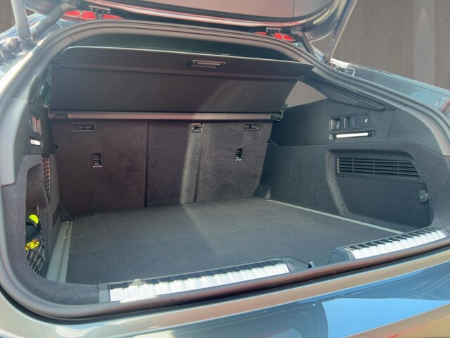 Audi A6 Avant Quattro S-Tronic