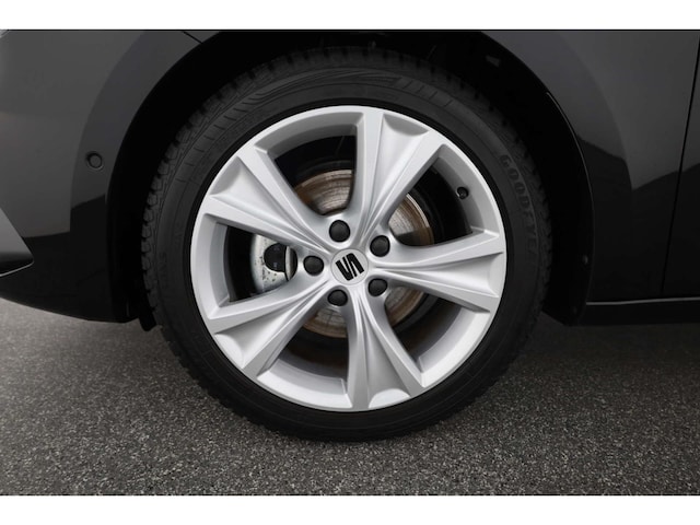 Seat Leon 1.5 eTSI FR-lijn Sportstourer