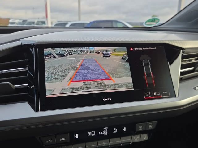 Audi Q4 e-tron 45*AHK*KAMERA*NAVI*LED*19ZOL