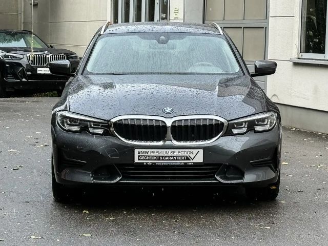 BMW 320 320e