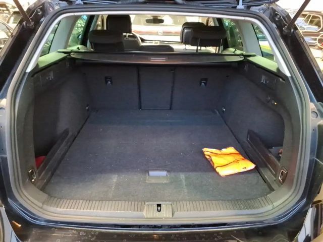 Volkswagen Passat 2.0 TDI Business DSG Variant