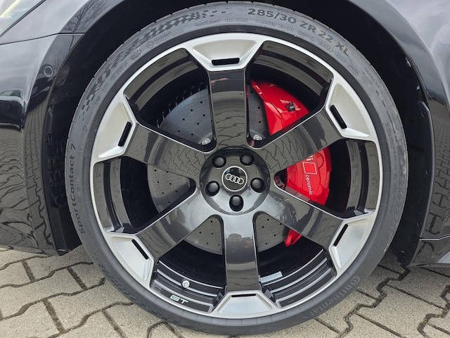 Audi A6 e-tron Avant Performance Quattro