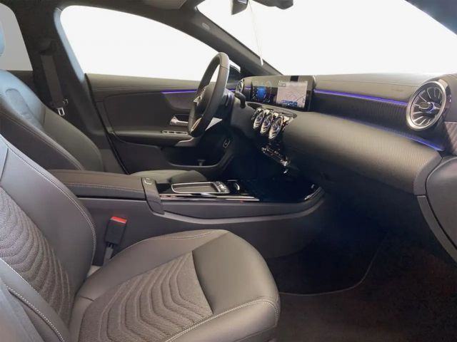 Mercedes-Benz CLA 180 CLA