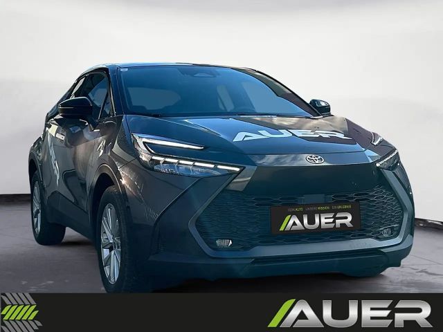 Toyota C-HR Active Hybride