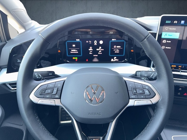 Volkswagen Golf 1.5 eTSI DSG