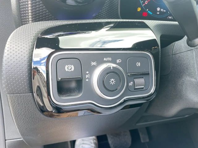 Mercedes-Benz CLA 180 Shooting Brake