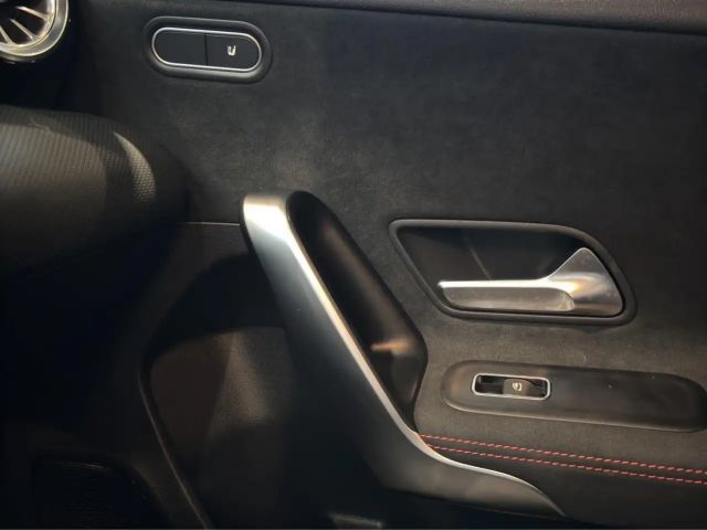 Mercedes-Benz A 250 A 250 e AMG Line