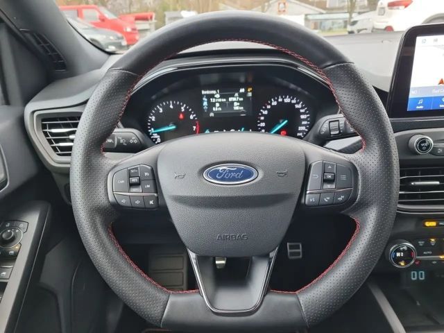 Ford Focus EcoBoost ST Line