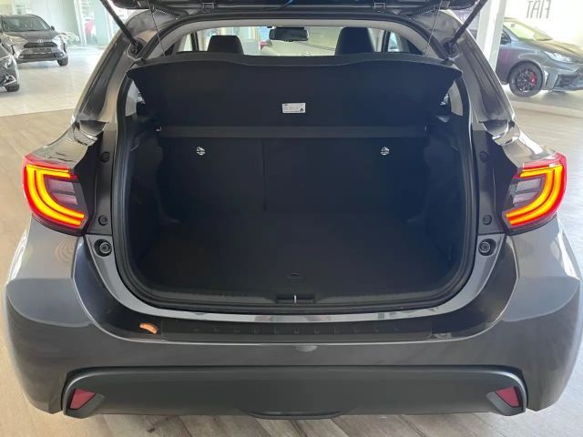 Toyota Yaris Hatchback Hybride VVT-i